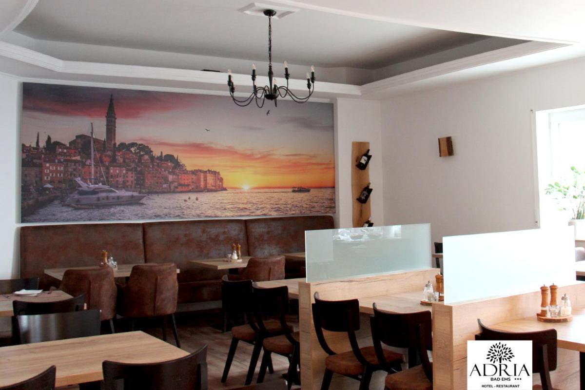 Hotel Restaurant Adria Kroatien Bad Ems Exterior foto